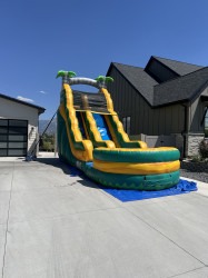 IMG 0288 1770174195 20' Tiki Island Splash